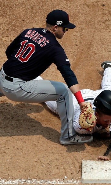 Santana, Martin HR, Indians beat blundering White Sox 5-2